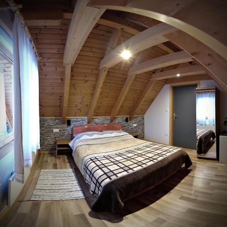 Apartman Tonka Otocac Bagian luar foto